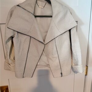 Elite Tahari Off White Wide Collar/funnel Neck Blazer S/P